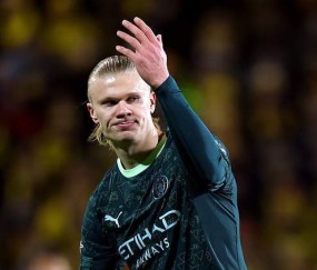 星空体育APP-1-3！哈兰德8场1球持续低迷，金球先生染红，曼城制造欧冠大冷