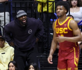 NBA球员打NCAA！蒂格：让布朗尼回NCAA吧 反正他在NBA也打不上