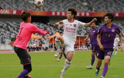 【热身】金特罗2球郑达伦建功 深足4比3黑龙江