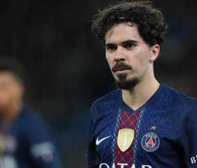 星空体育-卫冕冠军太犀利：狂轰5球，掀翻切尔西，恩里克目标直指欧冠冠军