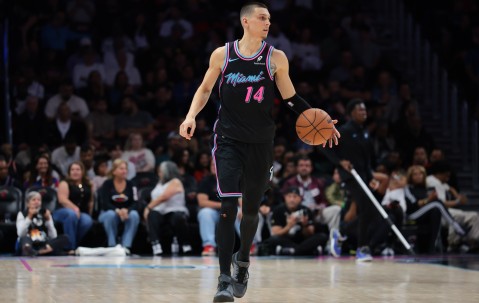 星空体育APP-热火迎战魔术 希罗&amp;鲍威尔&amp;韦尔&amp;亚库乔尼斯出战 维金斯缺阵