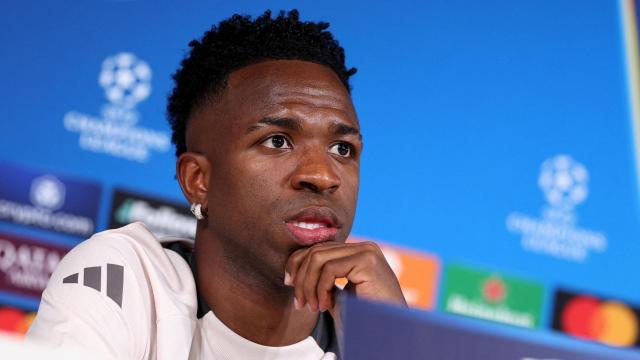 1741103792116039173.jpg vinicius.jpg